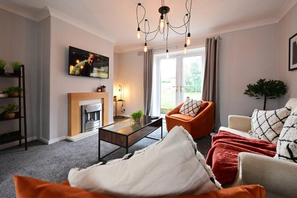 Reduced Rates For Weekly, Monthly And Longer Stays Дарем Экстерьер фото